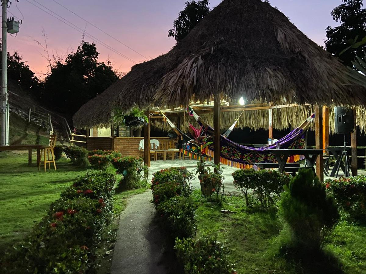 Ecohostal Palmares Del Rio Guachaca Ngoại thất bức ảnh